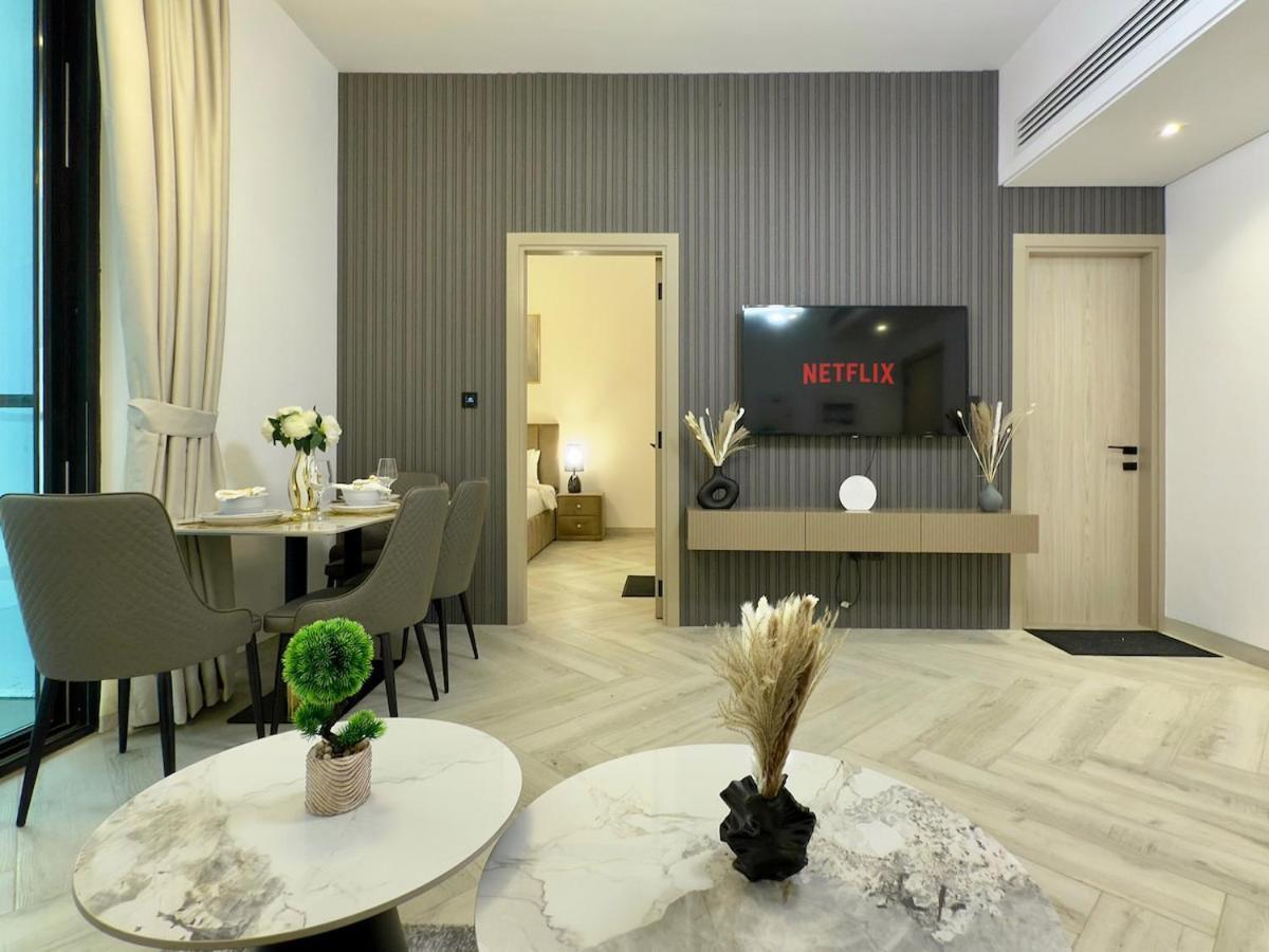 Apartment Brand New-fully Furnished Elegant 1br In Jvc